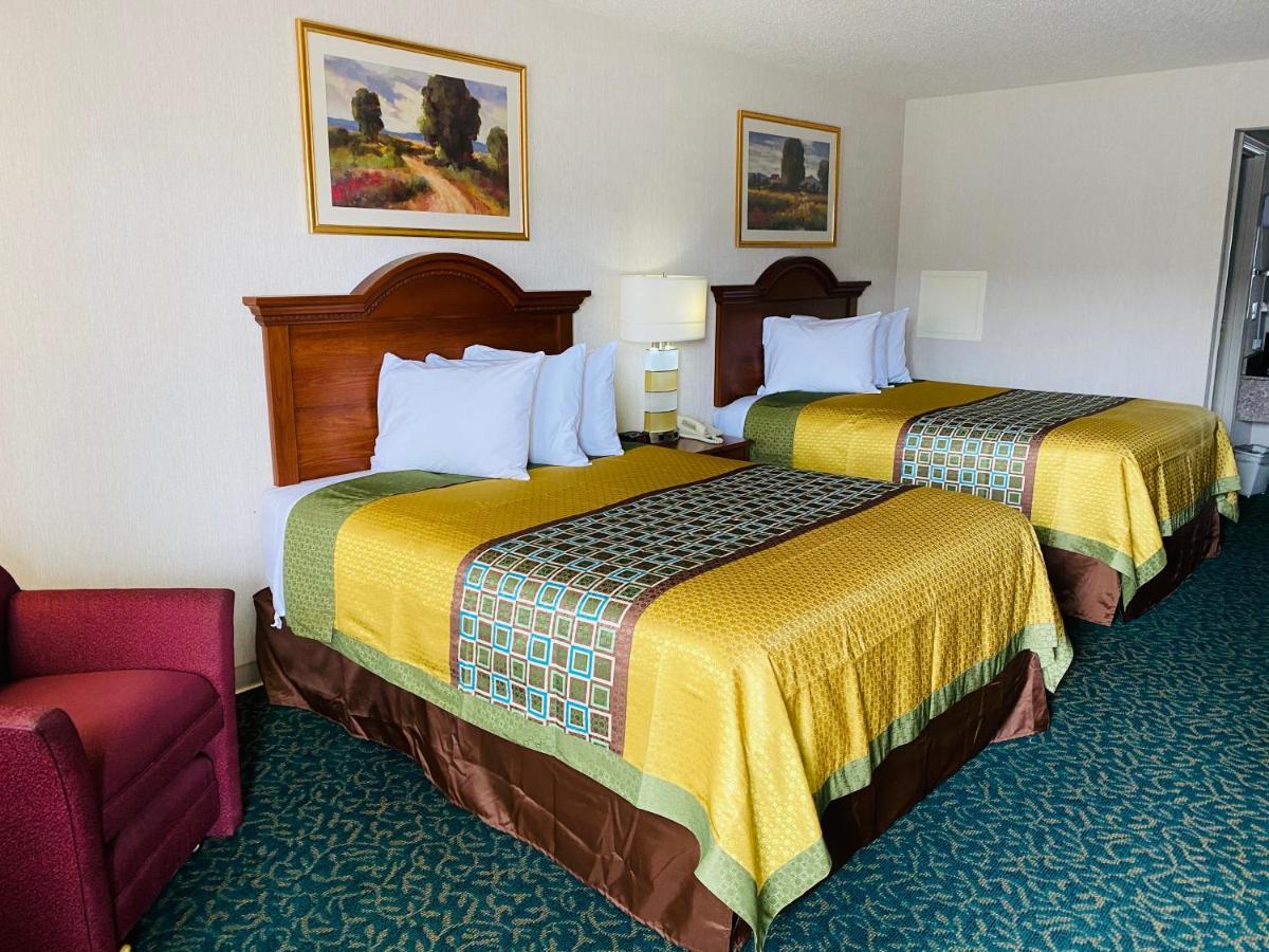 Harrisonville Inn & Suites Eksteriør bilde